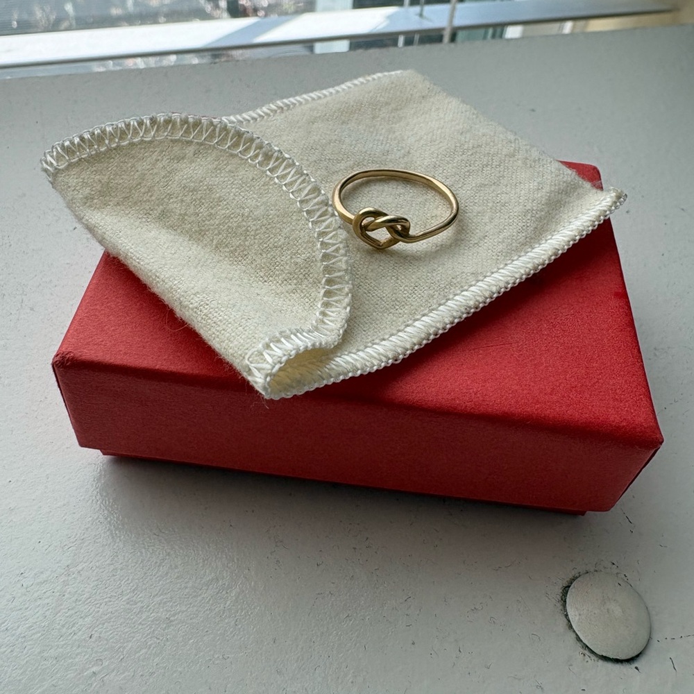 James Avery Delicate Heart Knot Ring - Picture 4 of 5